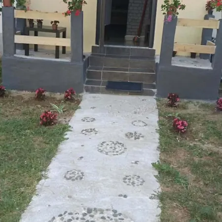 Fatos * Pogradec